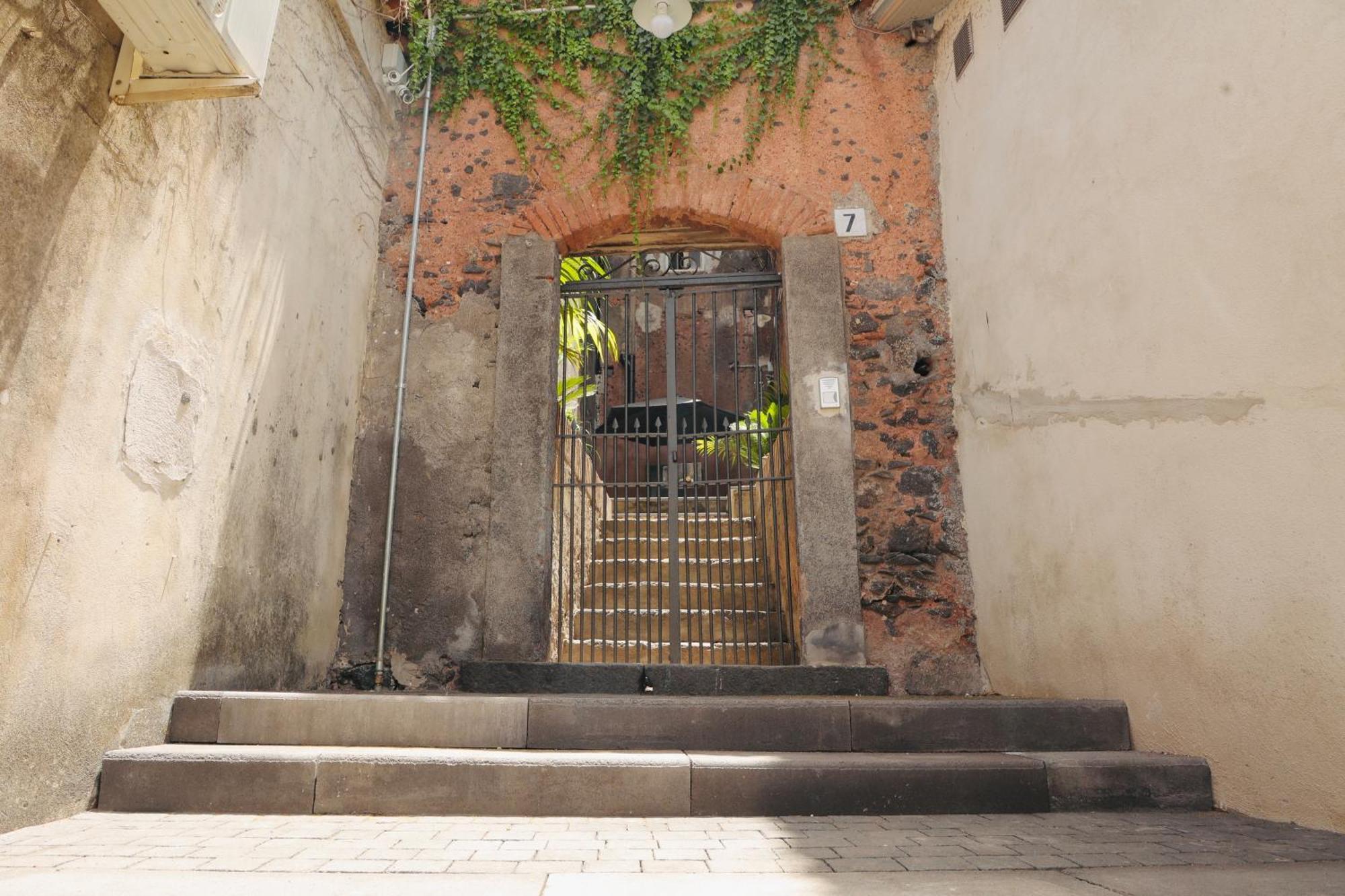 شقة Fuochisti House كاتانيا المظهر الخارجي الصورة